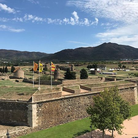 Casa Con Vistas Al Mar Y A La Montana En La Almadrava Villa Rosas Exteriör bild